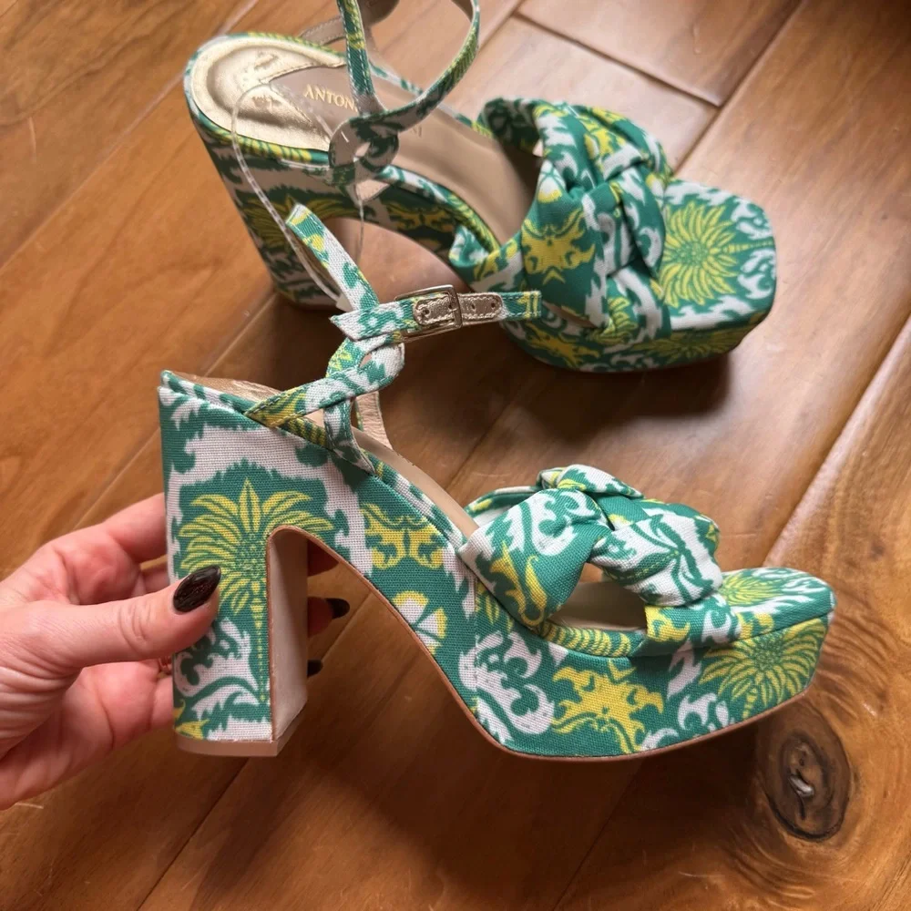 NWT Antonio Melani Mya Royal Palm Print Braided Platform Dress Sandals Sz 8